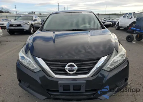 2016 Nissan Altima 2.5 z USA, uszkodzony, nr VIN 1N4AL3AP7GC196686